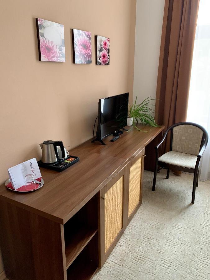 Hotel Art Pisek  Bagian luar foto