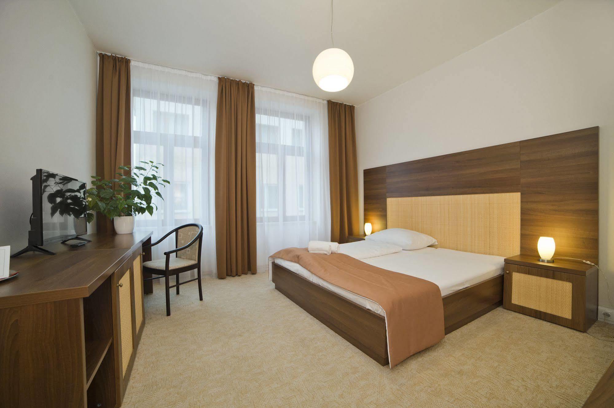 Hotel Art Pisek  Bagian luar foto