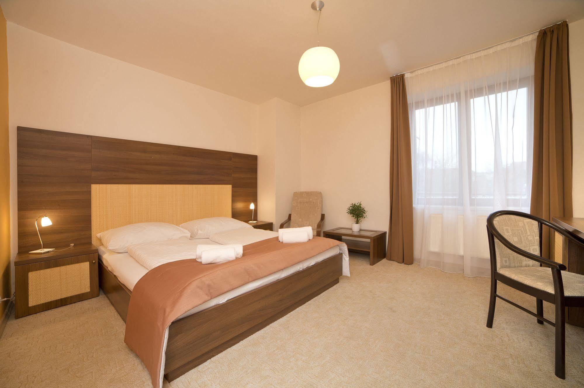 Hotel Art Pisek  Bagian luar foto