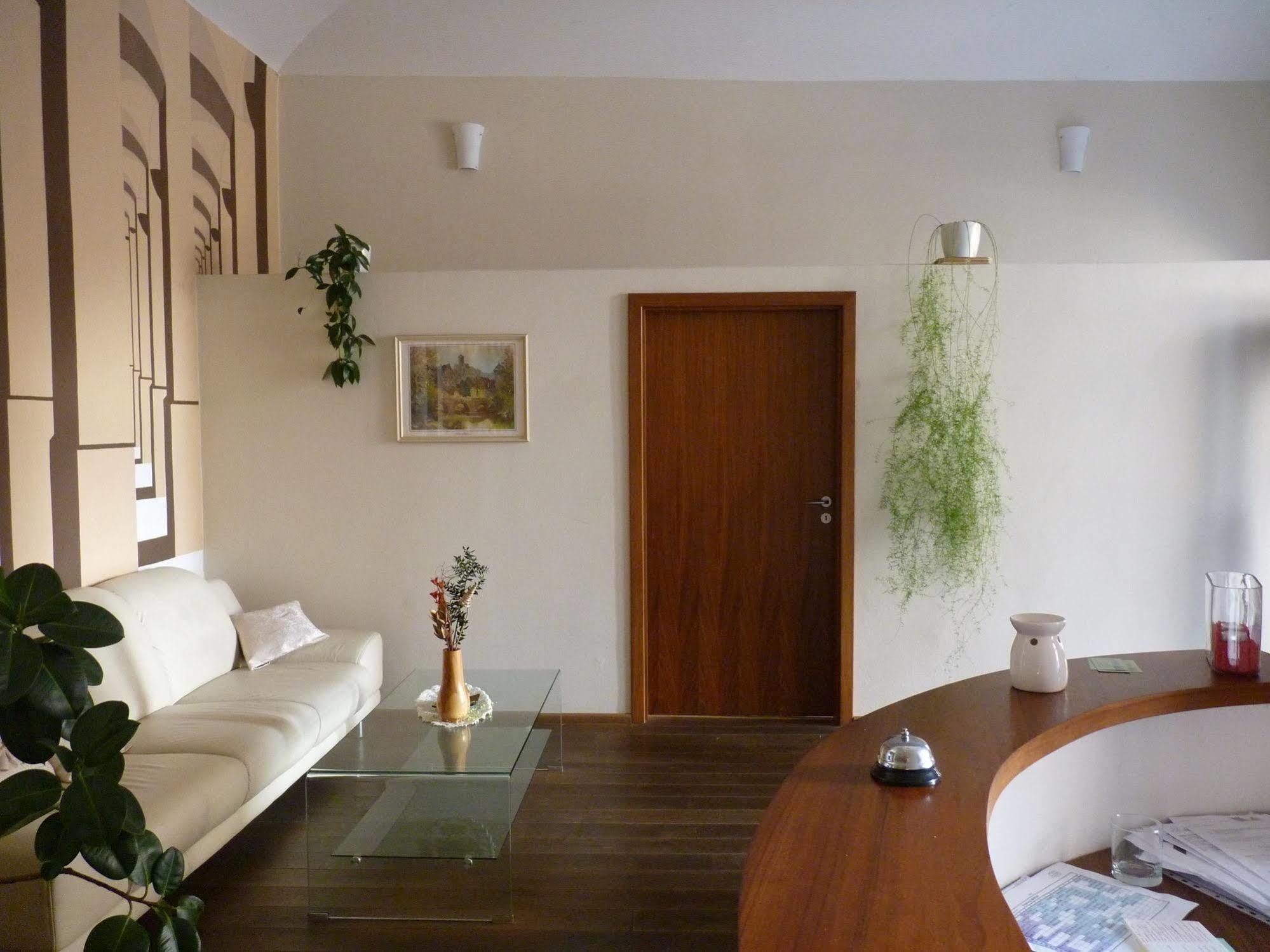 Hotel Art Pisek  Bagian luar foto